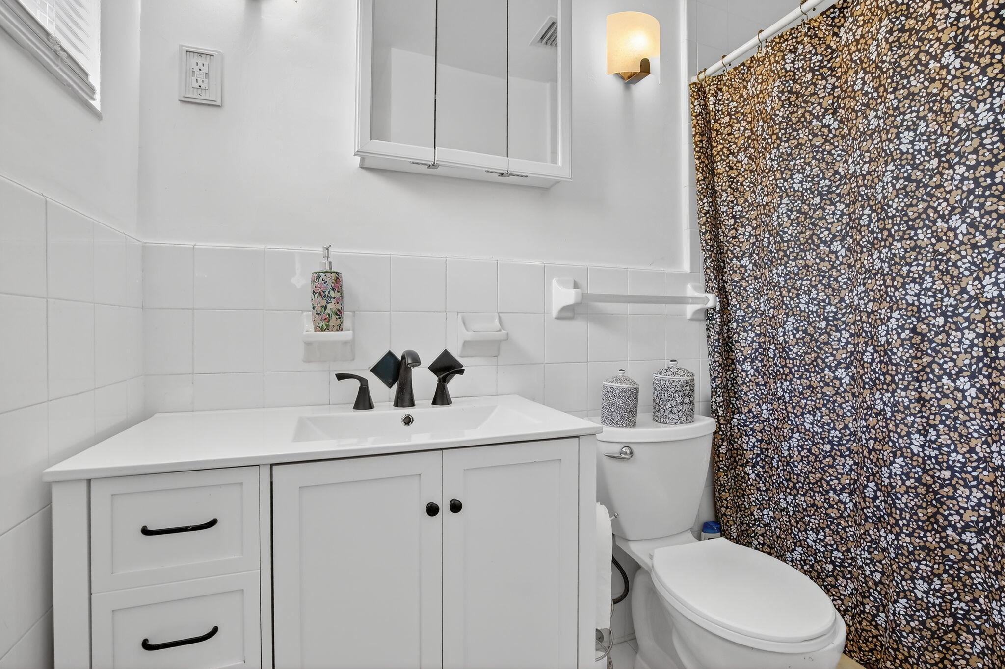 PLANTATION GARDENS 3RD SEC - Residential