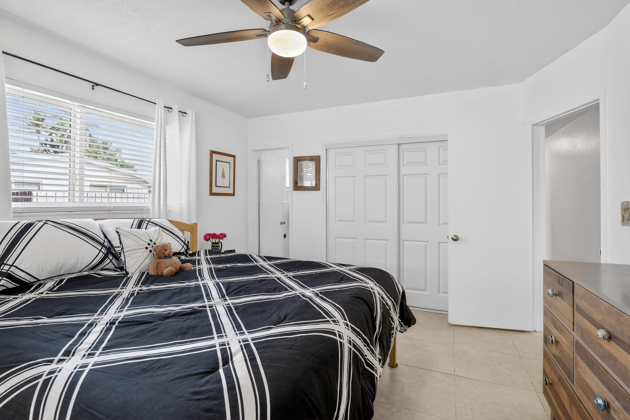 PLANTATION GARDENS 3RD SEC - Residential