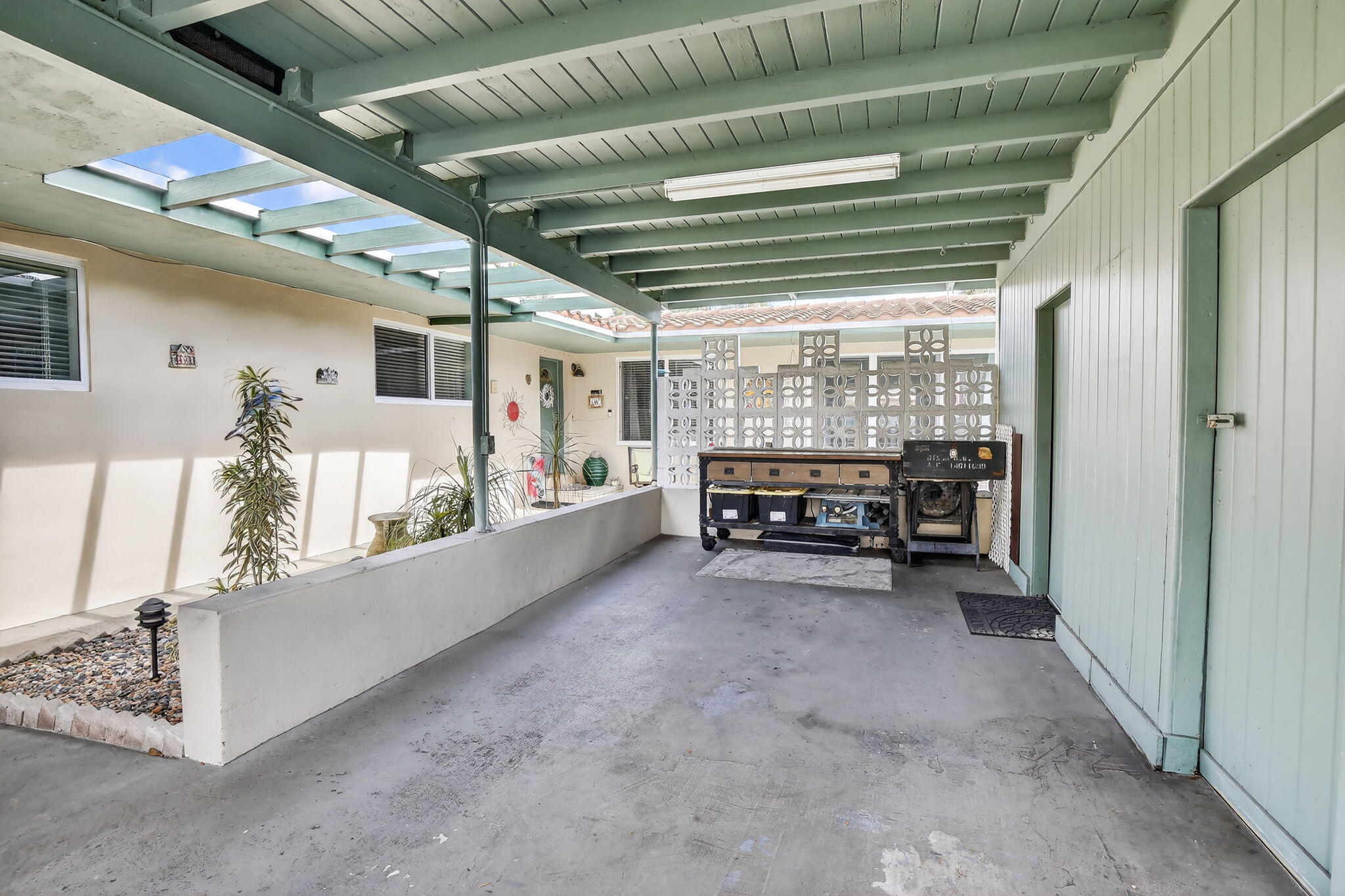 PLANTATION GARDENS 3RD SEC - Residential