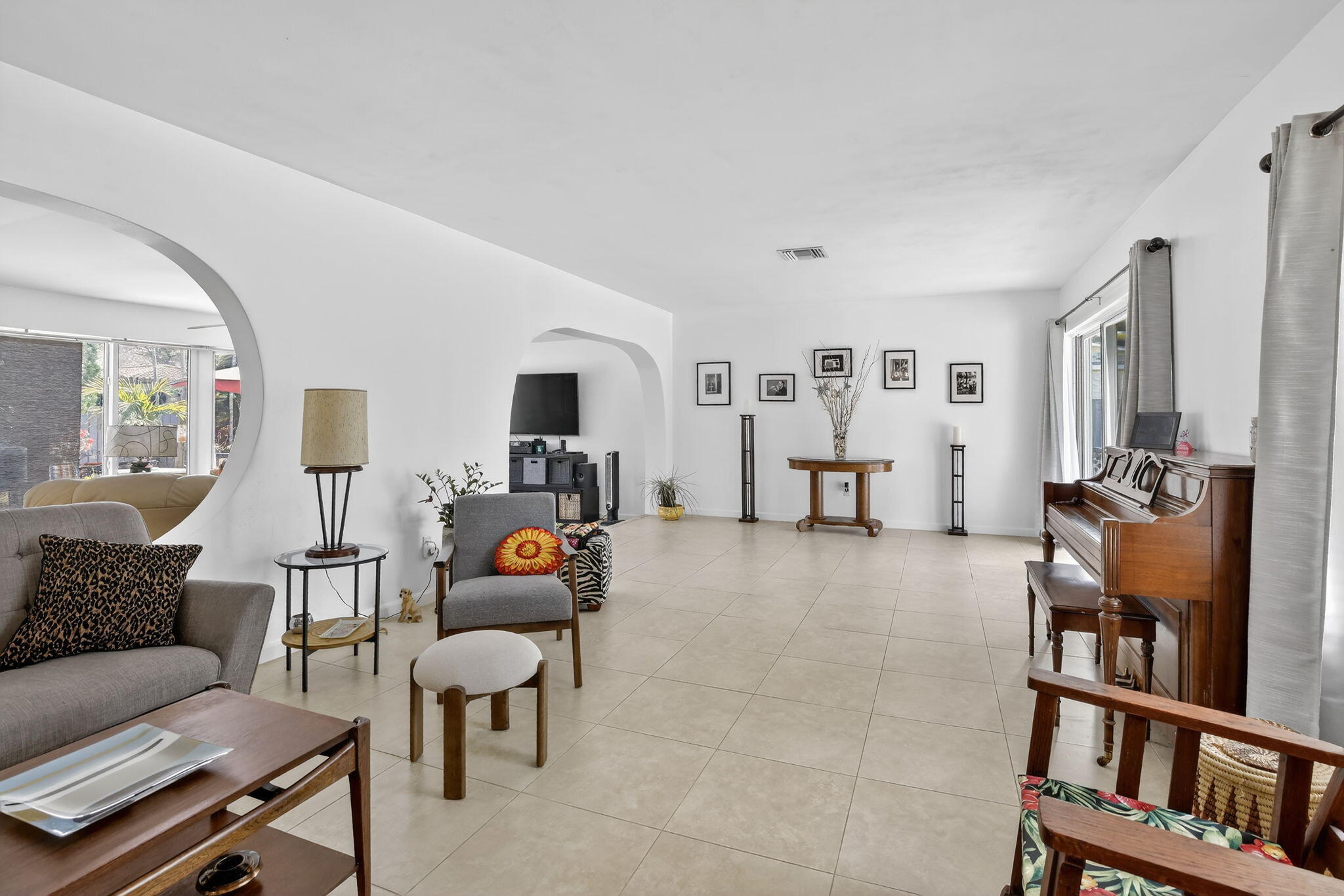 PLANTATION GARDENS 3RD SEC - Residential