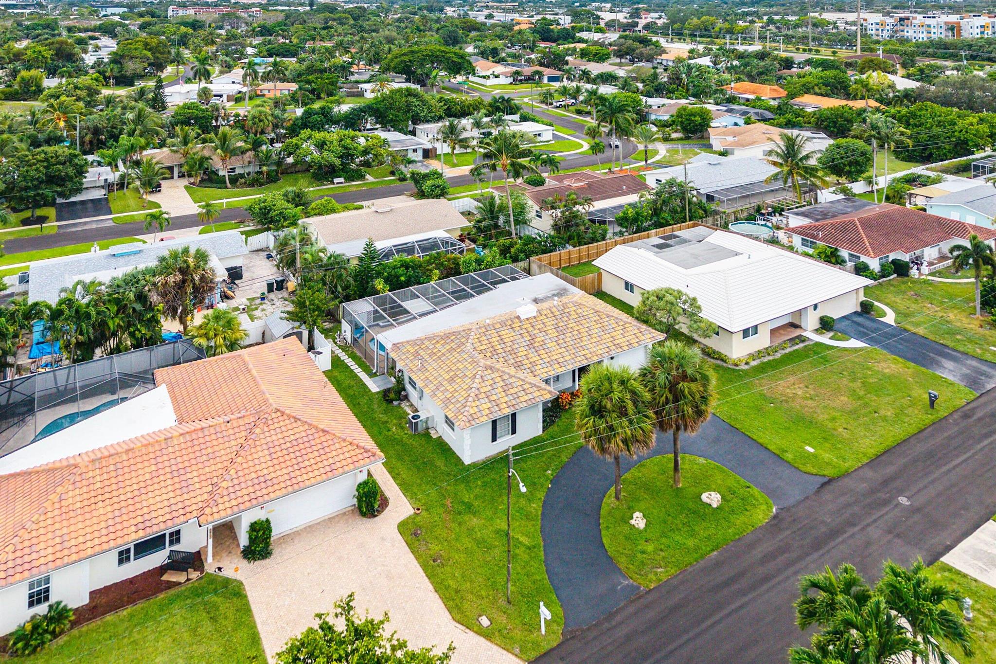 BOCA WOODS - Residential