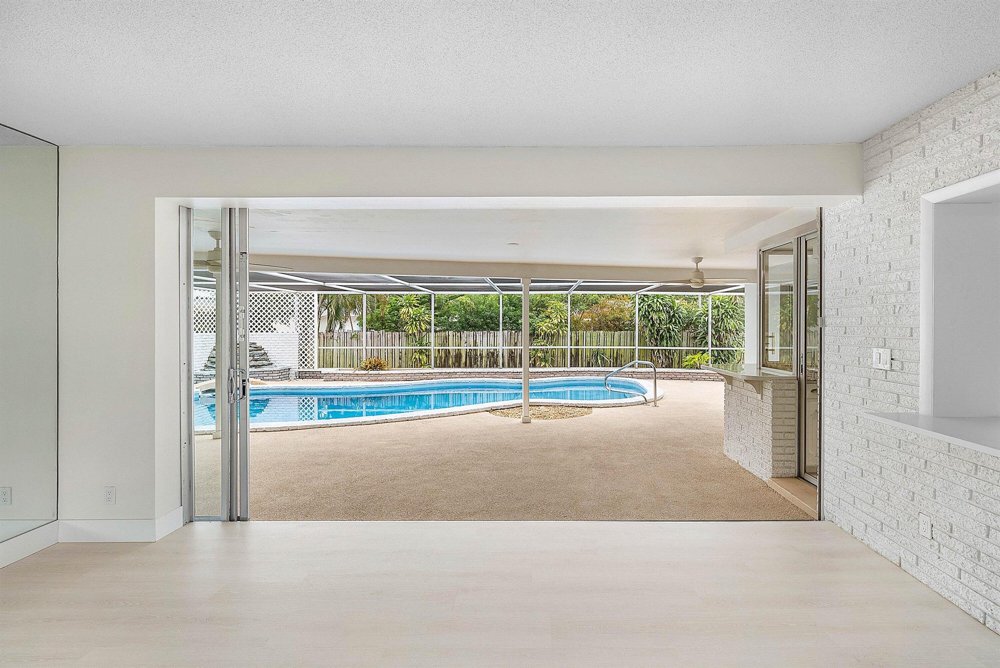 BOCA WOODS - Residential