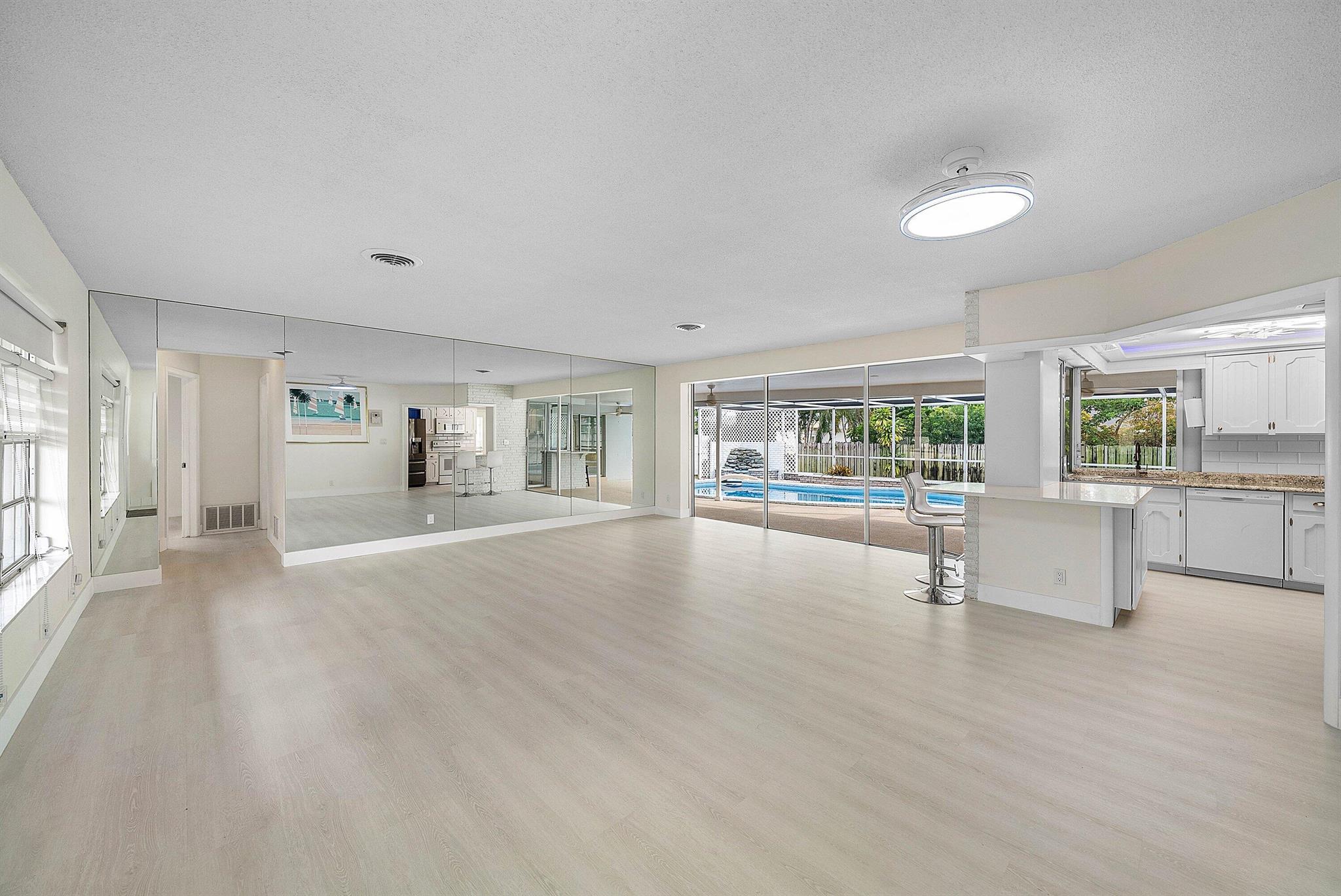 BOCA WOODS - Residential