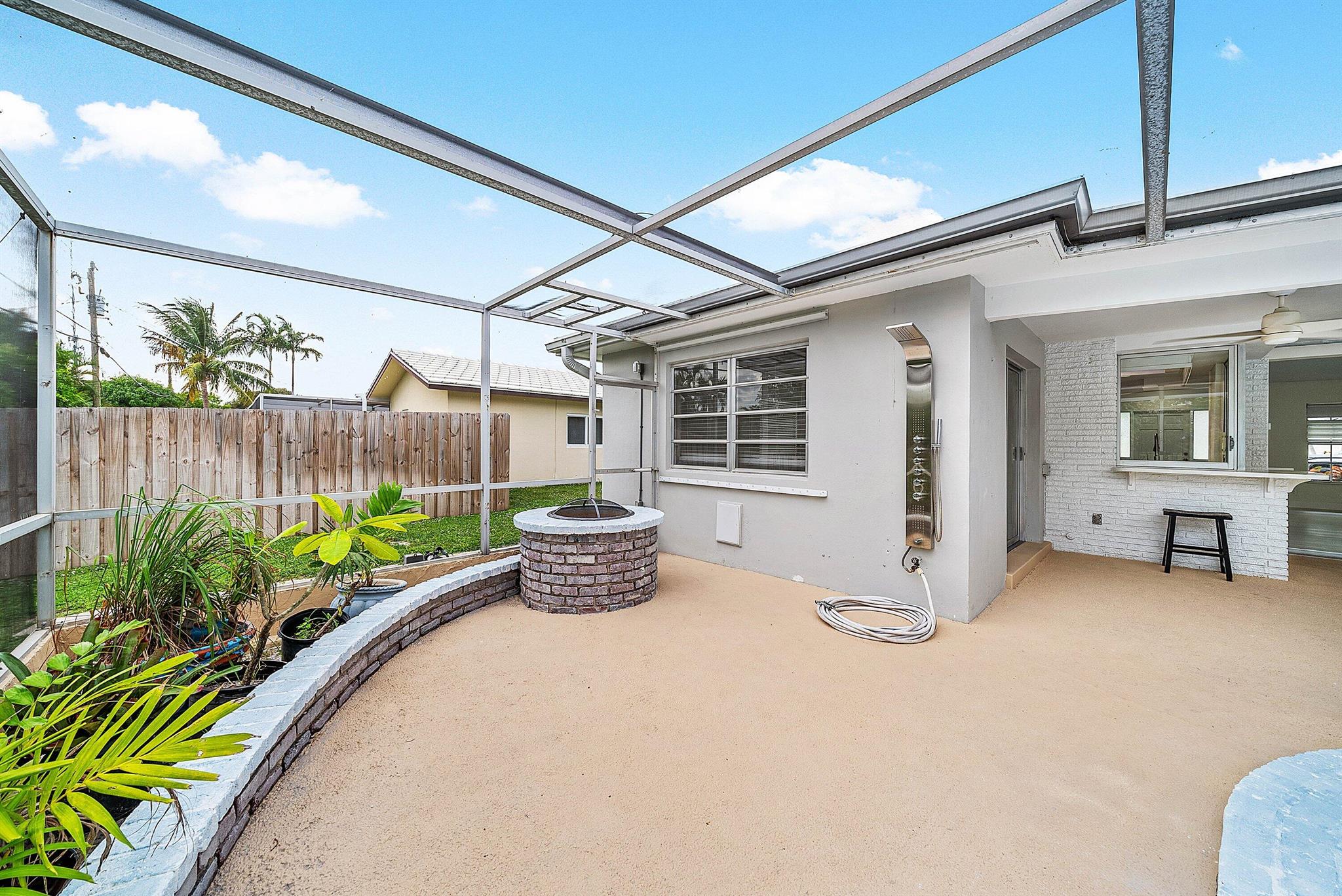 BOCA WOODS - Residential