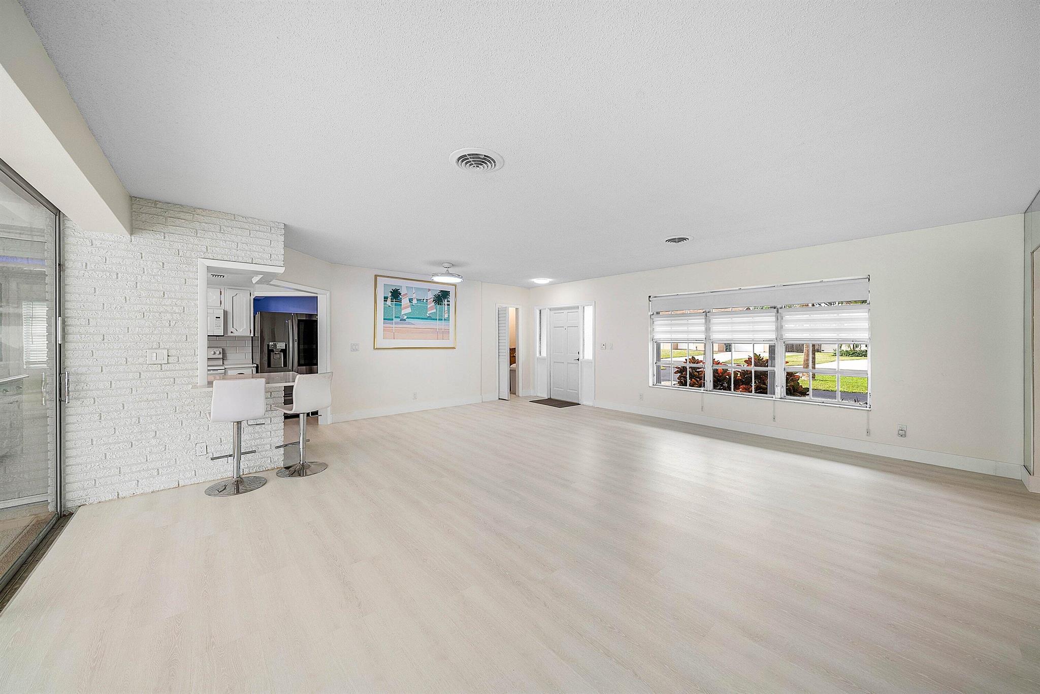 BOCA WOODS - Residential