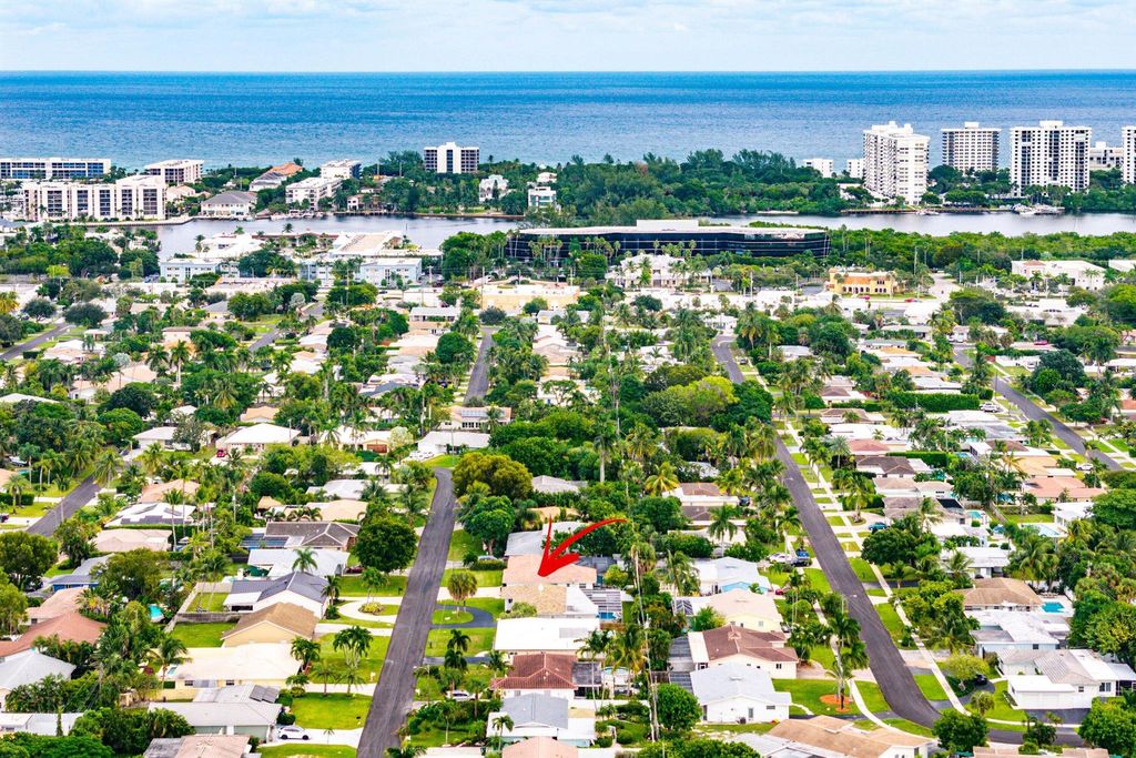 Photo of 262 NE 24th Court, Boca Raton, FL 33431 (MLS # R11137339)