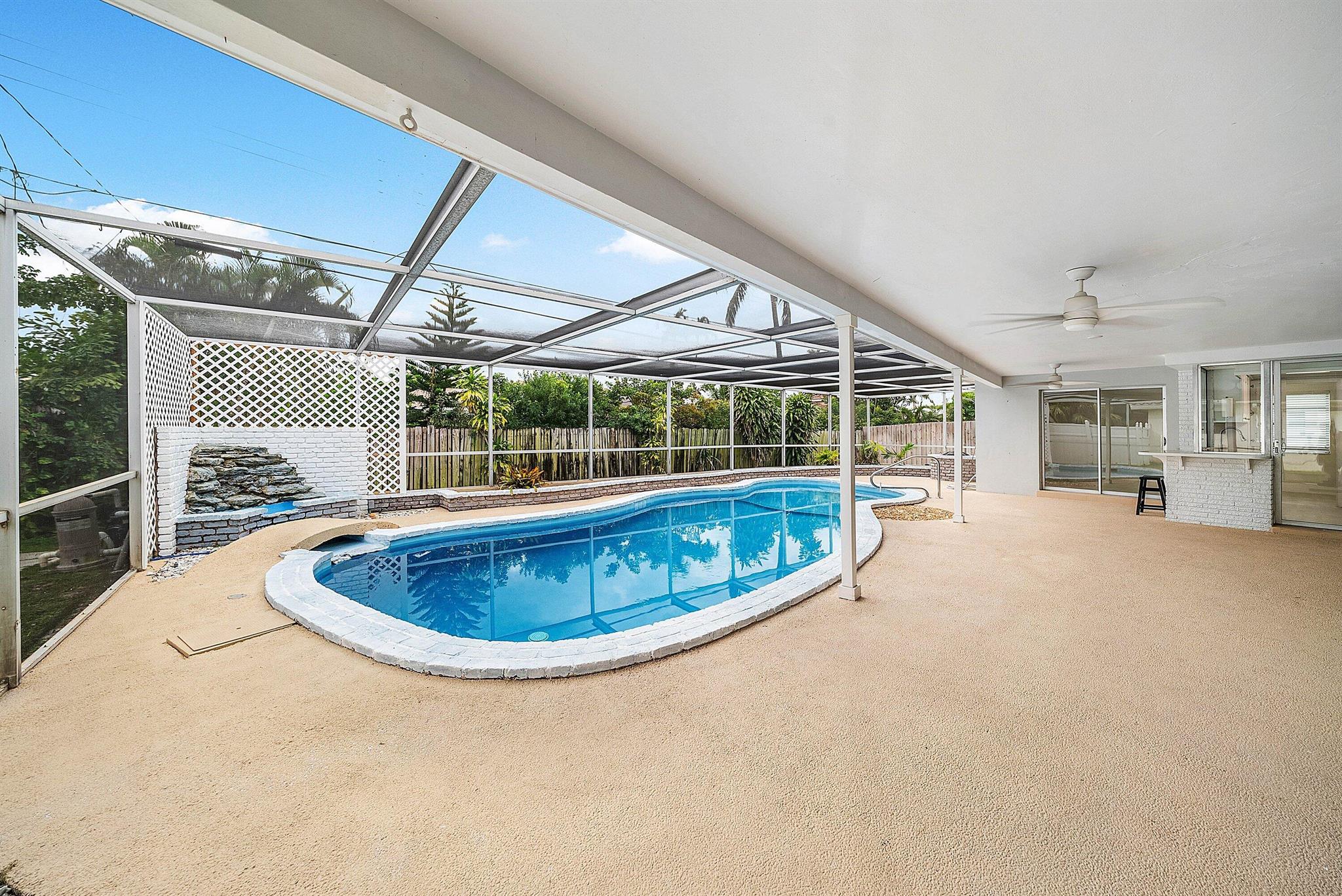 BOCA WOODS - Residential