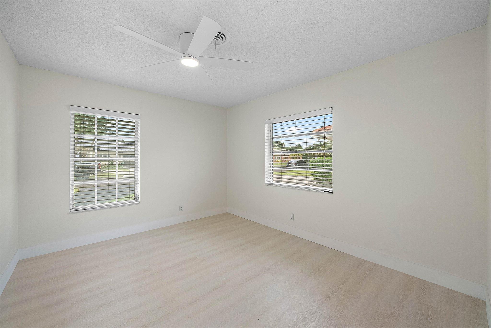 BOCA WOODS - Residential