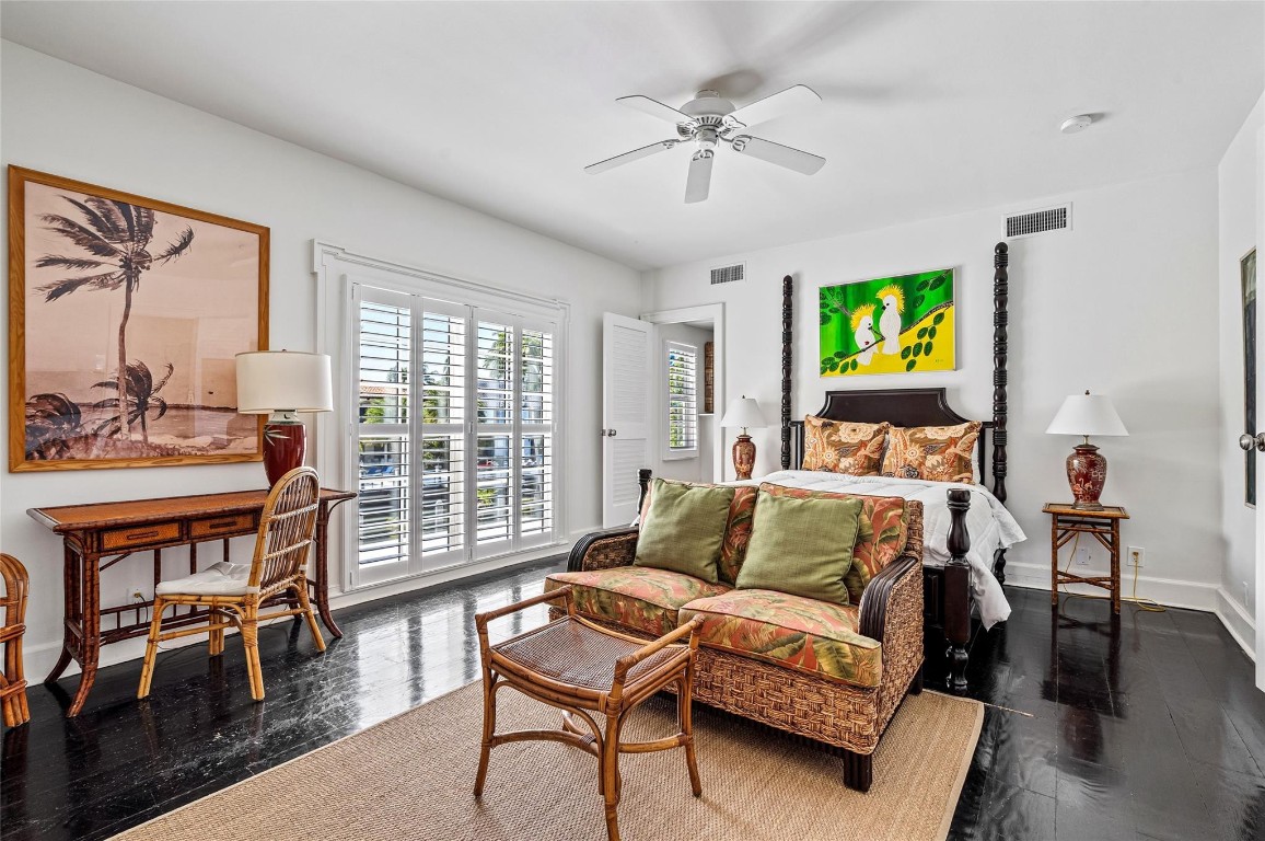 Las Olas Isles - Residential
