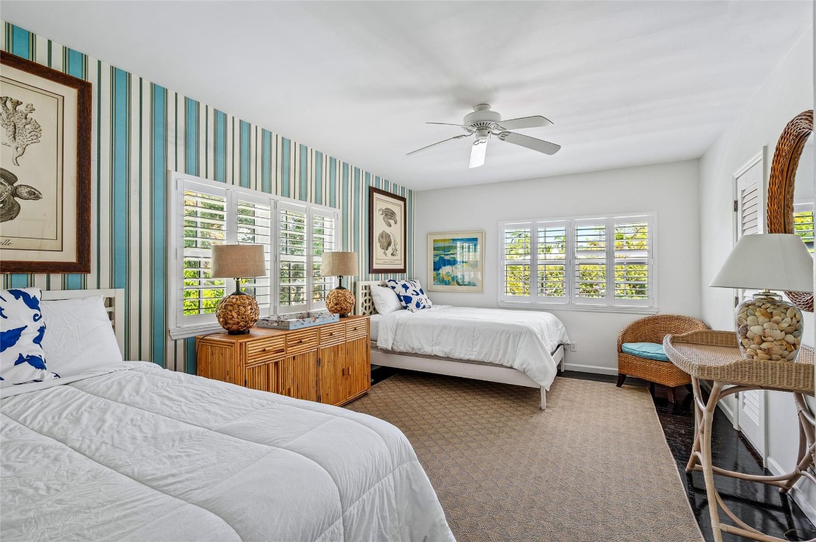 Las Olas Isles - Residential