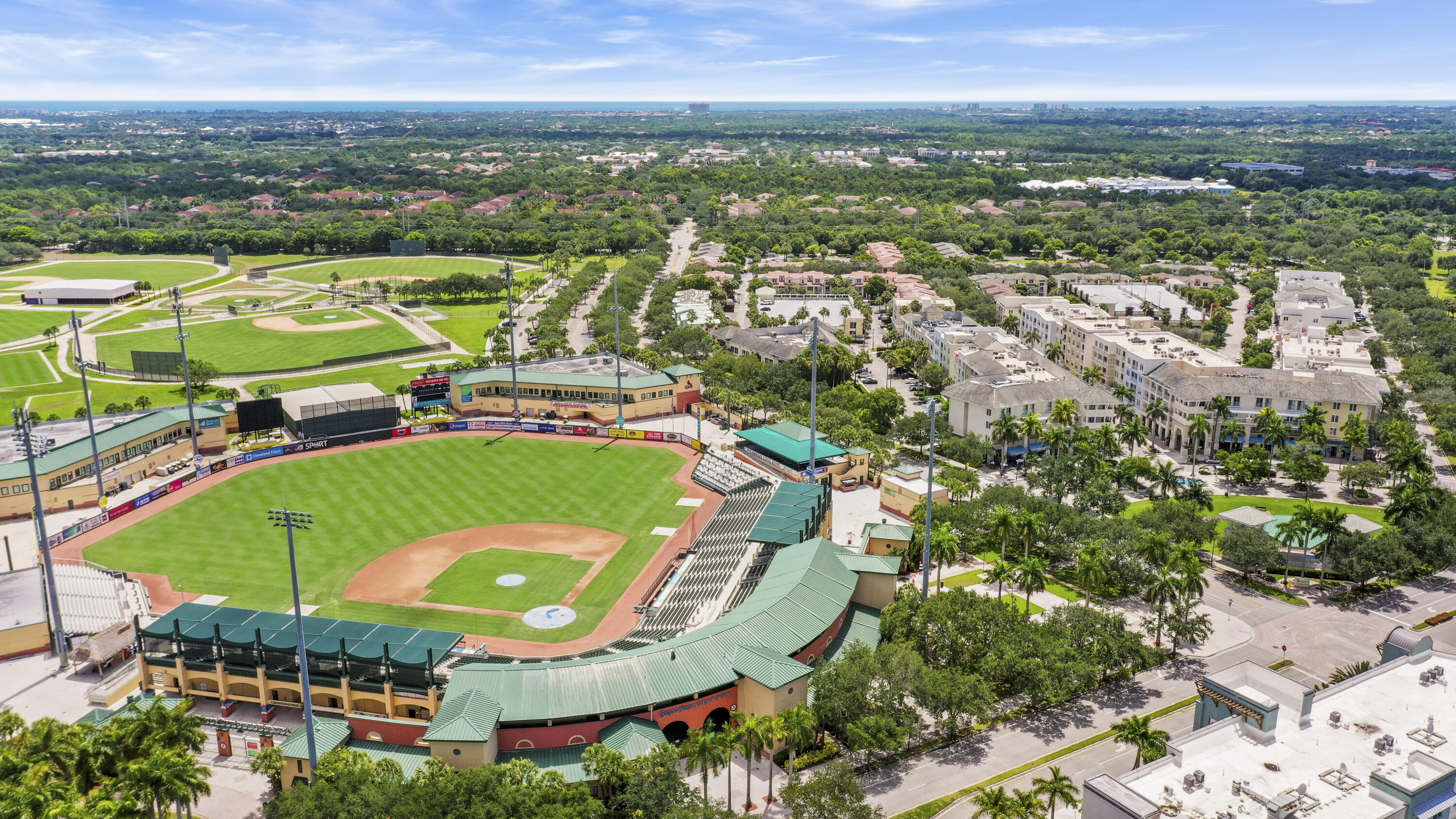 ABACOA TOWN CENTER 3 - Residential