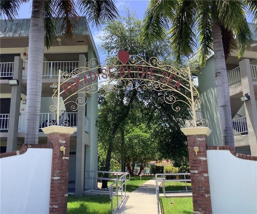 COME AND SEE THIS AMAZING UPDATED "VINTAGE GEM" GREAT 2/2 UNIT, WATER VIEW FROM SCREENED BALCONY! GREAT CONDITION, TILED FLOORS THROUGHOUT, FRESHLY PAINTED, MODERN CEILING FANS AND LIGHTS. BOAT DOCKAGE AVAILABLE( ASK FOR DETAILS). 2 PARKING SPACES. ENJOY THE COMMON AREAS INCLUDING A LARGE FANTASTIC POOL. CONVENIENTLY LOCATED CLOSE TO PUBLIX, GREAT RESTAURANTS AND THE MOST IMPORTANT THING "CLOSE TO THE BEACH!!!! PRIVATE PARK WITH BARBECUE SEATING. MAKE THIS LIFE STYLE YOURS! GET YOUR APPOINTMENT, COME SEE IT BEFORE SOMEONE ELSE DOES! YOU WONT BE DISSAPOINTED! "PER ASSOCIATION 600 MINIMUM CREDIT SCORE " NOTE: NO SMOKING ALLOWED IN THE APT