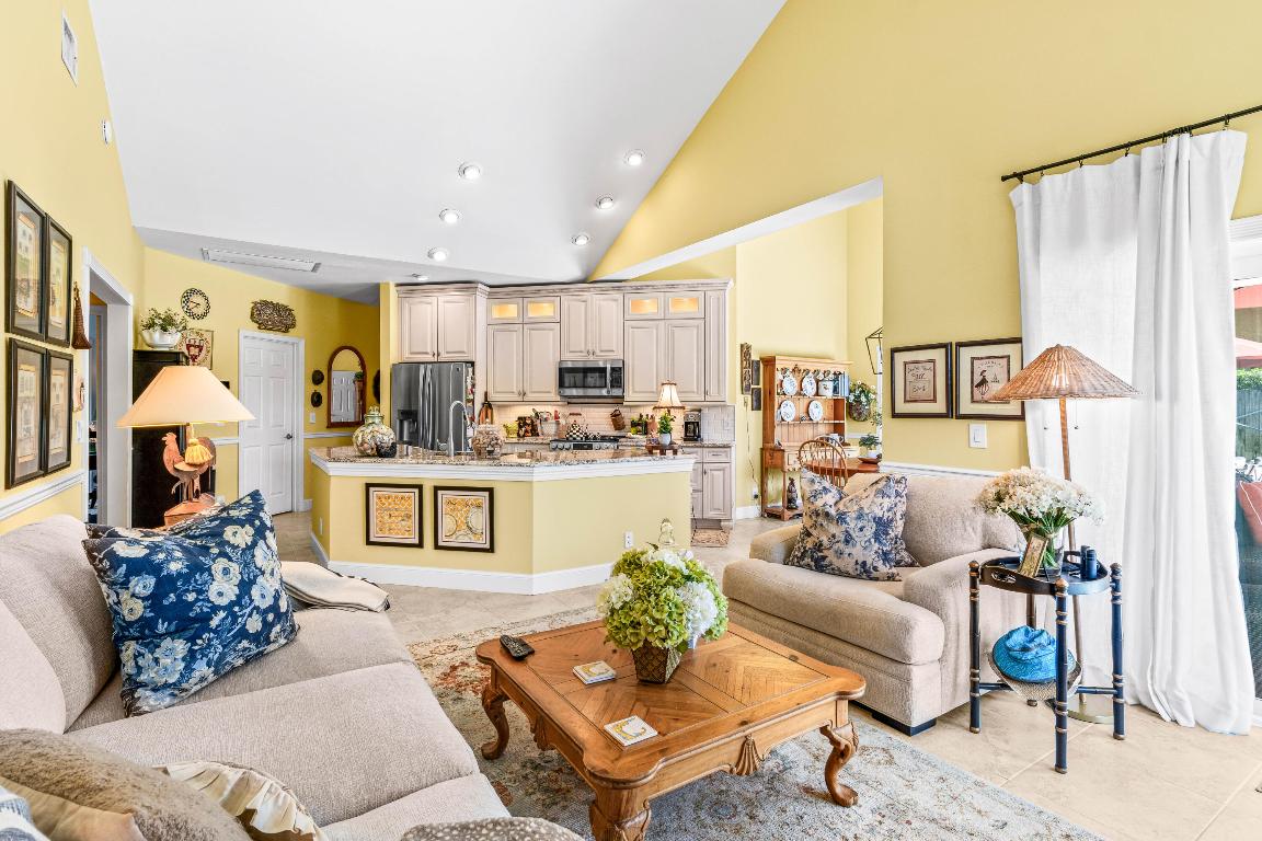 5986 Vista Linda Lane