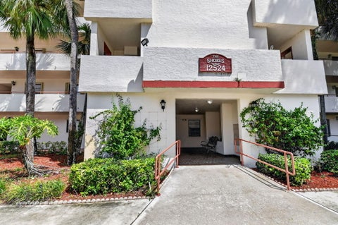 Tiny photo for 12524 SHORELINE Drive #404, Wellington, FL 33414 (MLS # B26068144)