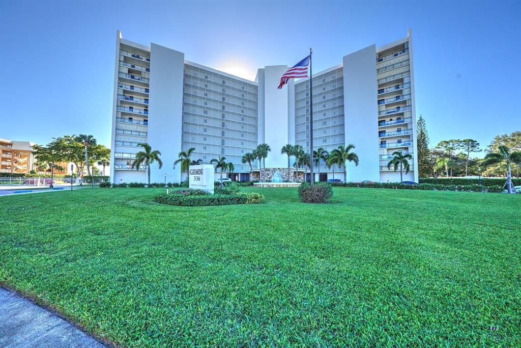 Photo of 336 Golfview Road #716, North Palm Beach, FL 33408 (MLS # R10856619)