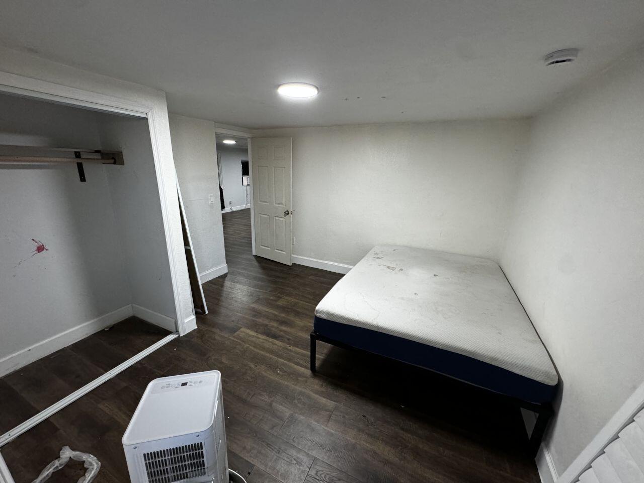 916 N 10TH Street
