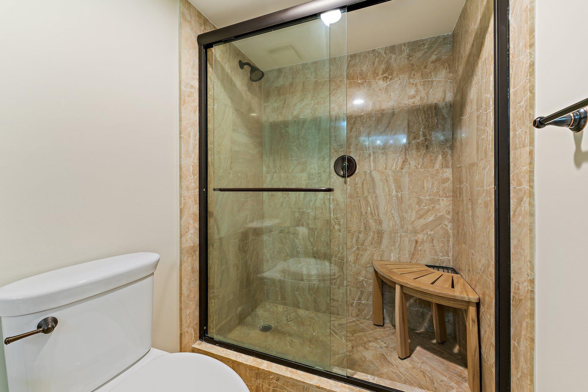 REACHES CONDO - Residential