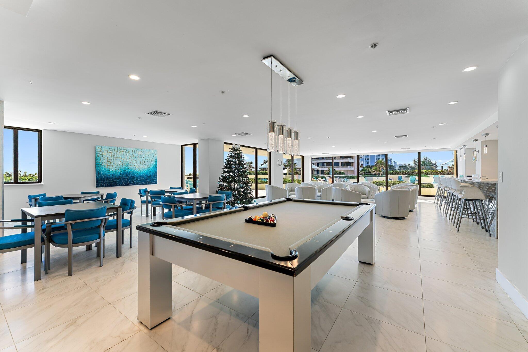 REACHES CONDO - Residential