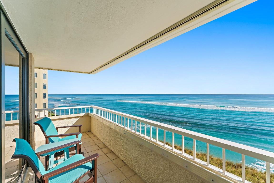 REACHES CONDO - Residential