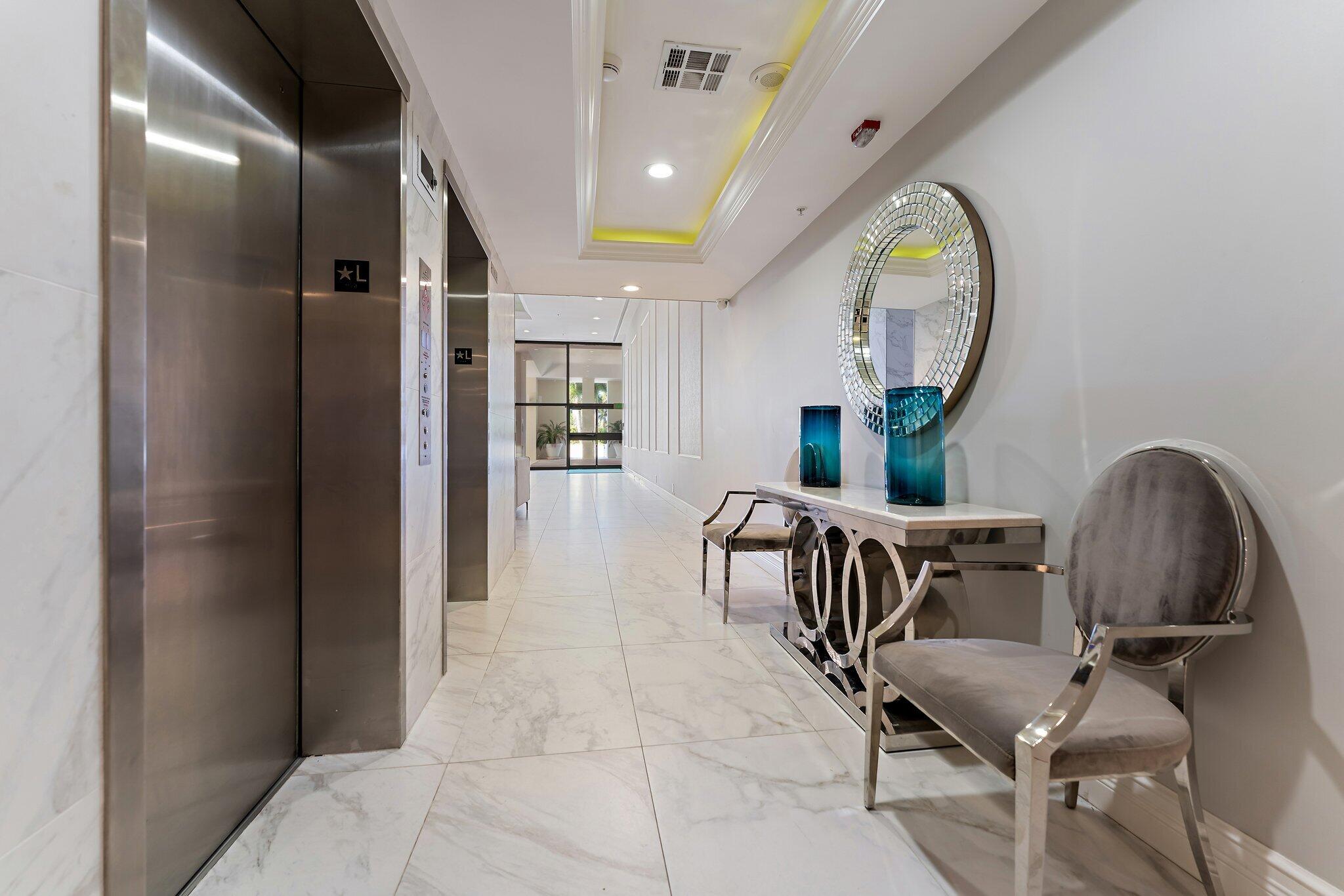 REACHES CONDO - Residential