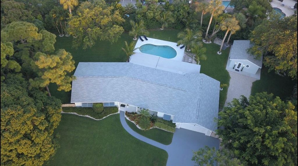 Photo of 18128 Palm Point Drive, Jupiter, FL 33458 (MLS # R10785136)