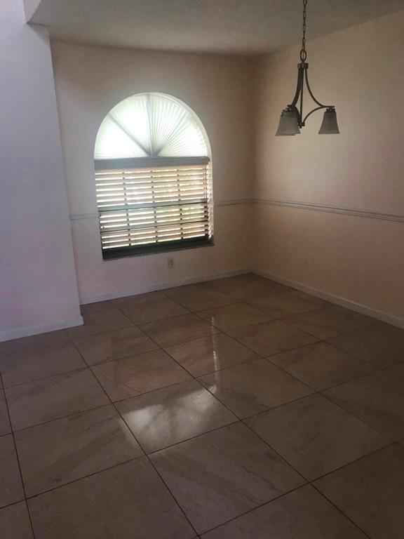 WELLINGTON OF WELLINGTON - Residential