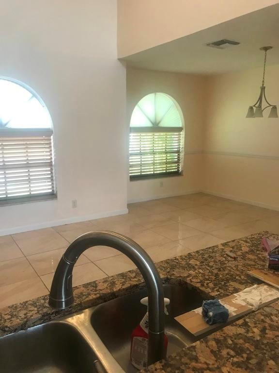 WELLINGTON OF WELLINGTON - Residential