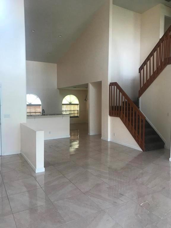 WELLINGTON OF WELLINGTON - Residential