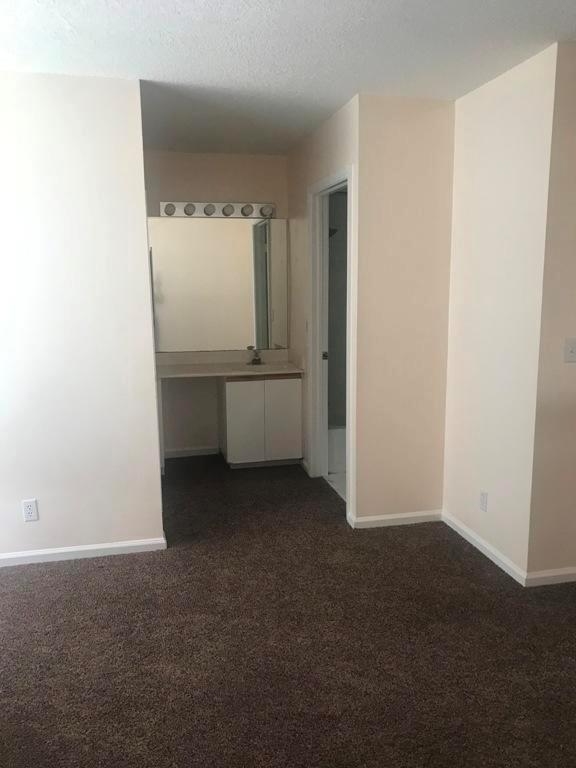 WELLINGTON OF WELLINGTON - Residential