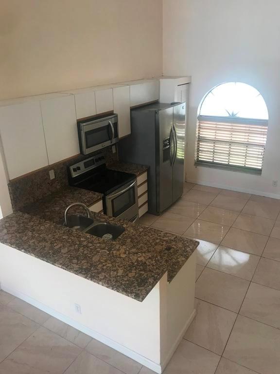 WELLINGTON OF WELLINGTON - Residential