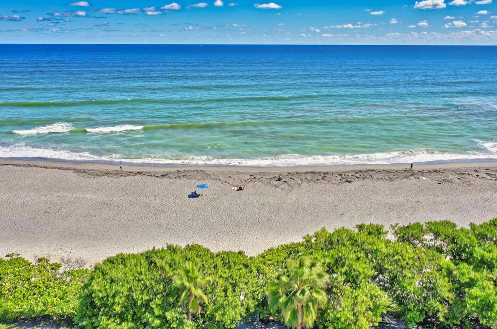 Photo of 1605 S Us Highway 1 #14e, Jupiter, FL 33477 (MLS # B26002179)