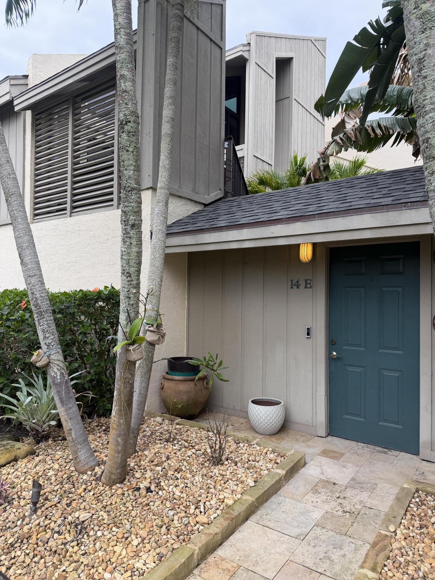 SEA LOFTERS CONDO - Residential