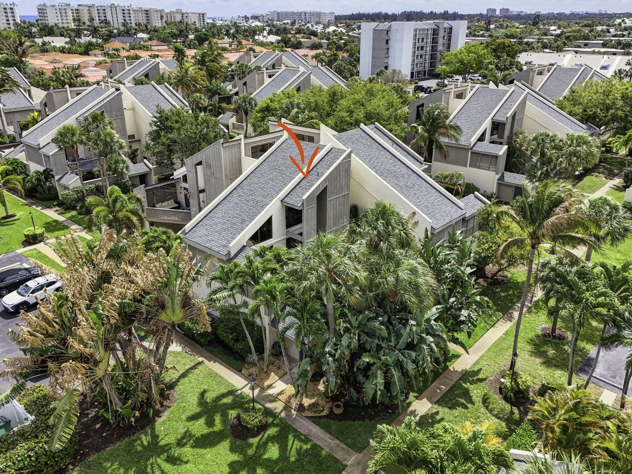 SEA LOFTERS CONDO - Residential