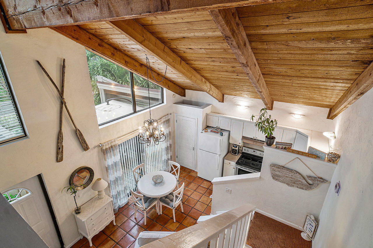 1605 S Us Highway 1 14e