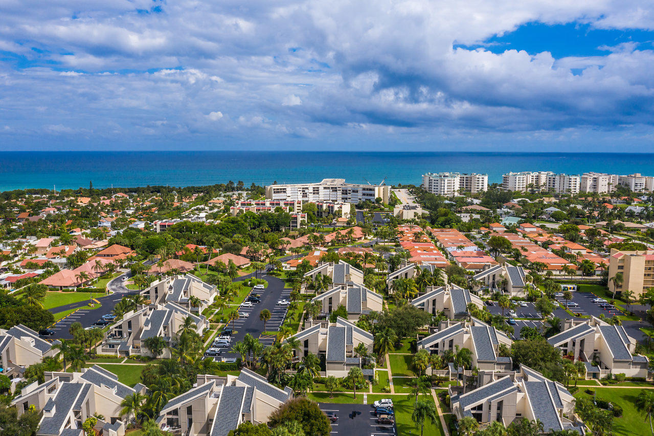 SEA LOFTERS CONDO - Residential