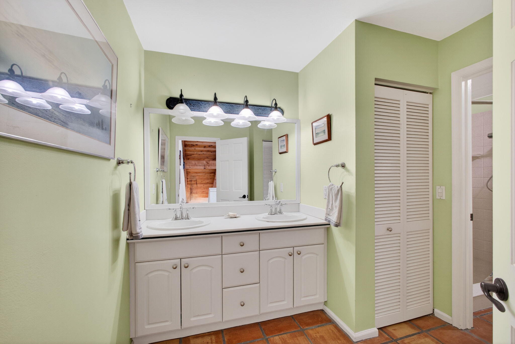 SEA LOFTERS CONDO - Residential