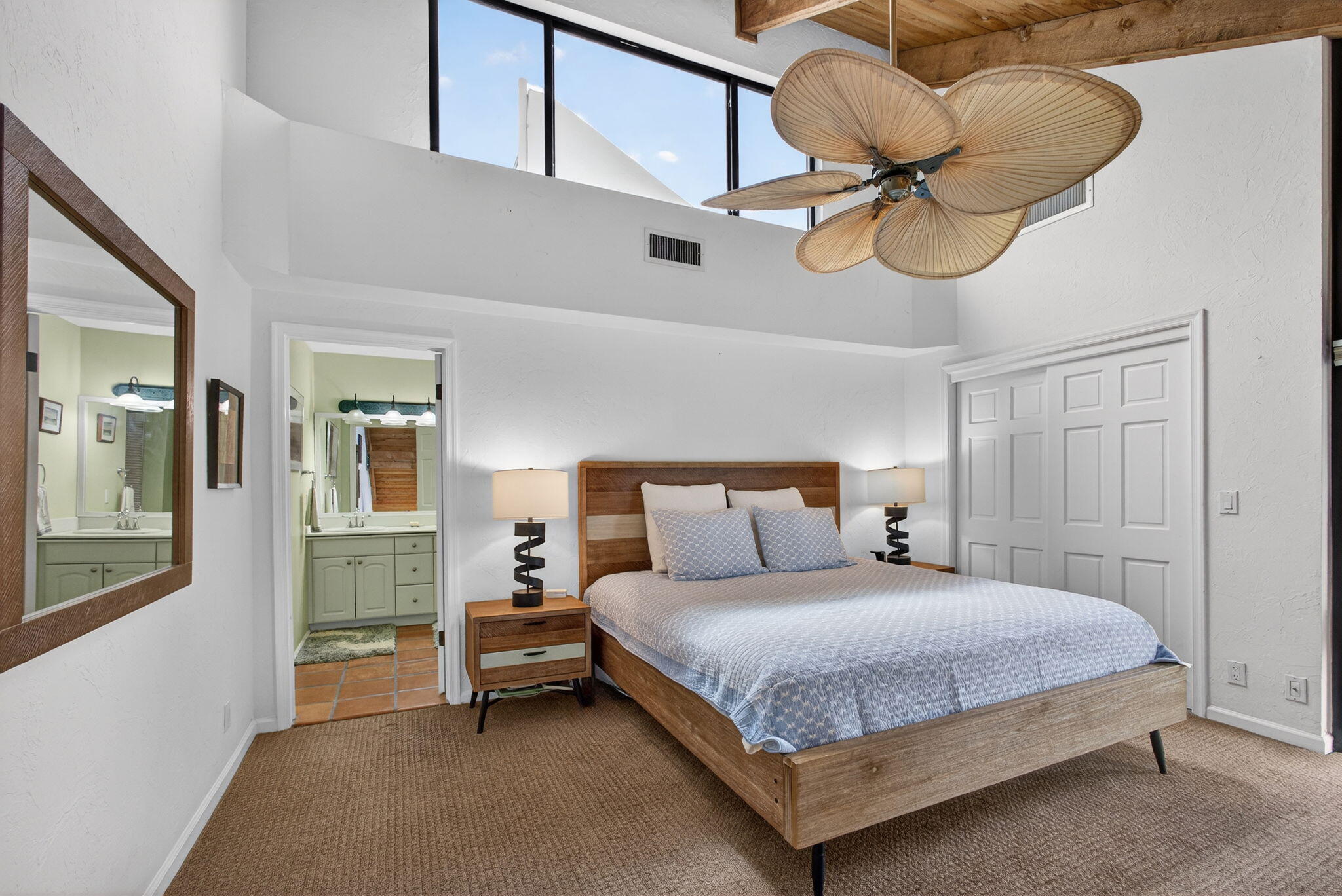 SEA LOFTERS CONDO - Residential