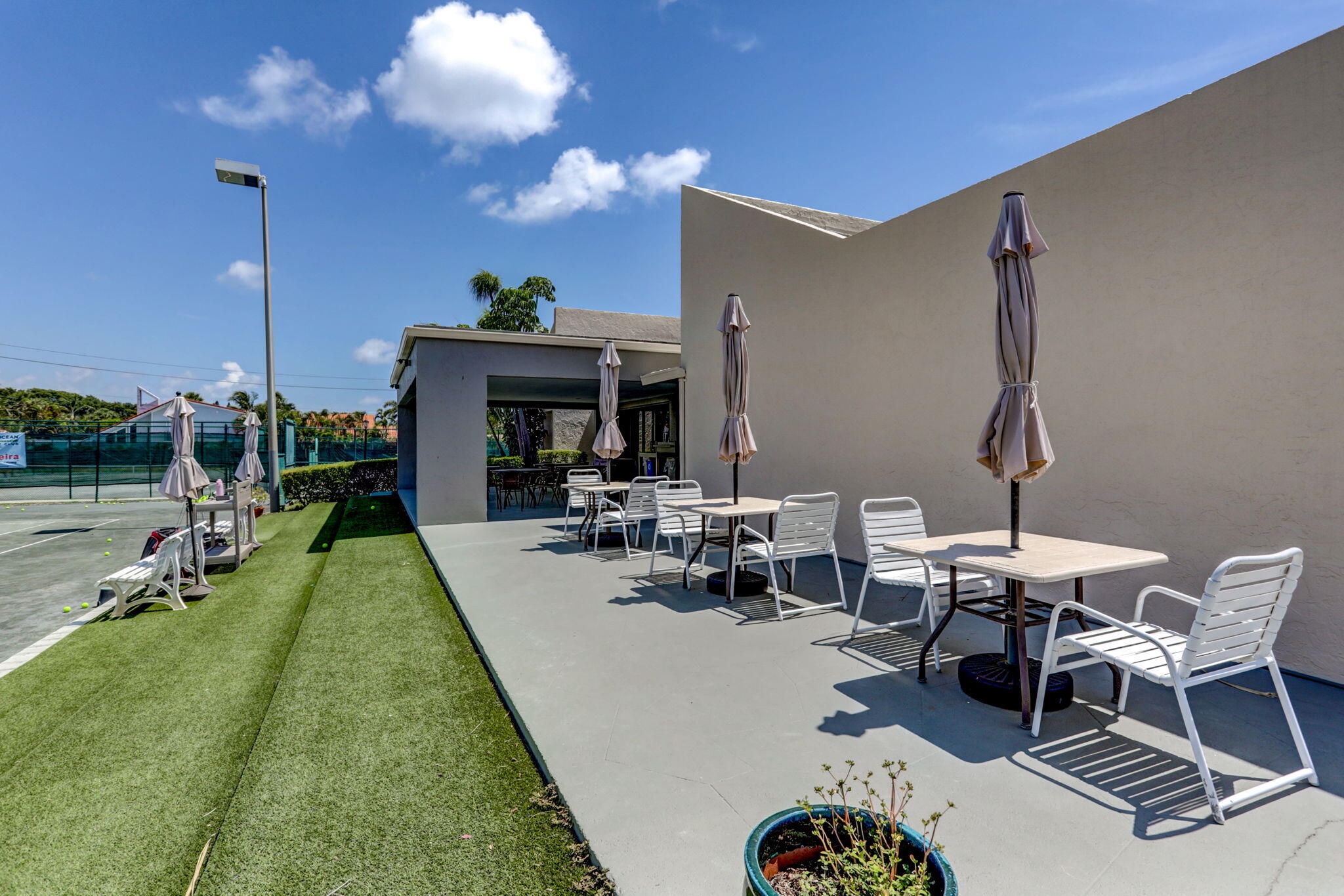 SEA LOFTERS CONDO - Residential