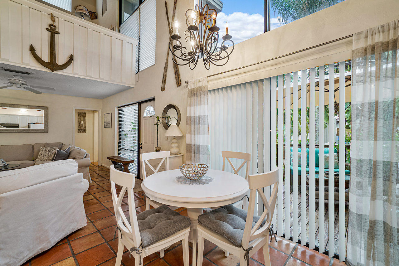 1605 S Us Highway 1 14e