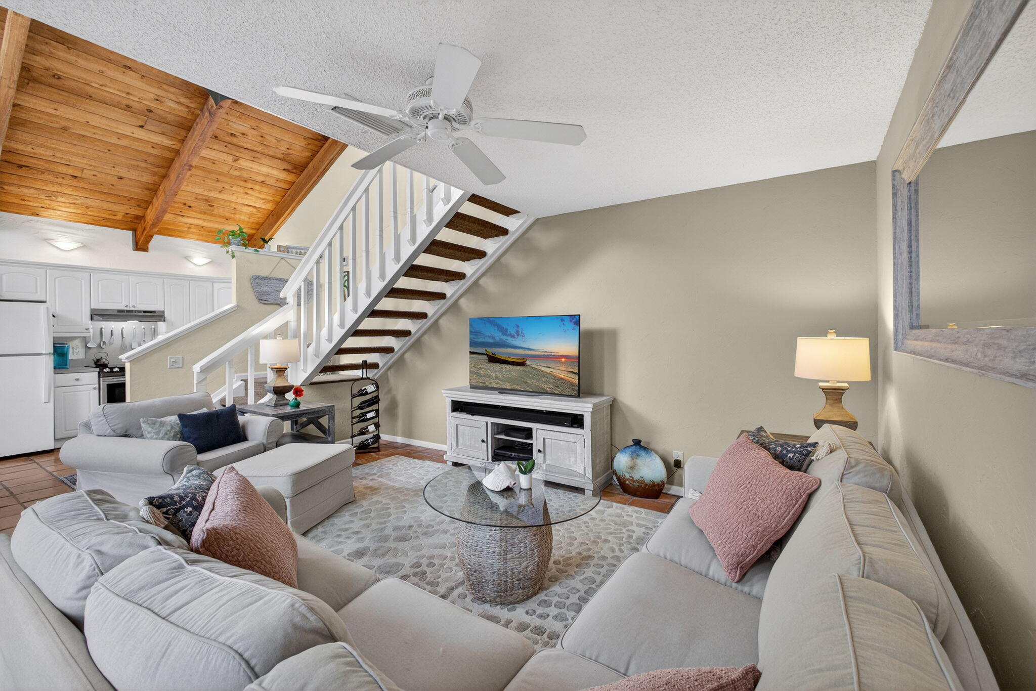 SEA LOFTERS CONDO - Residential