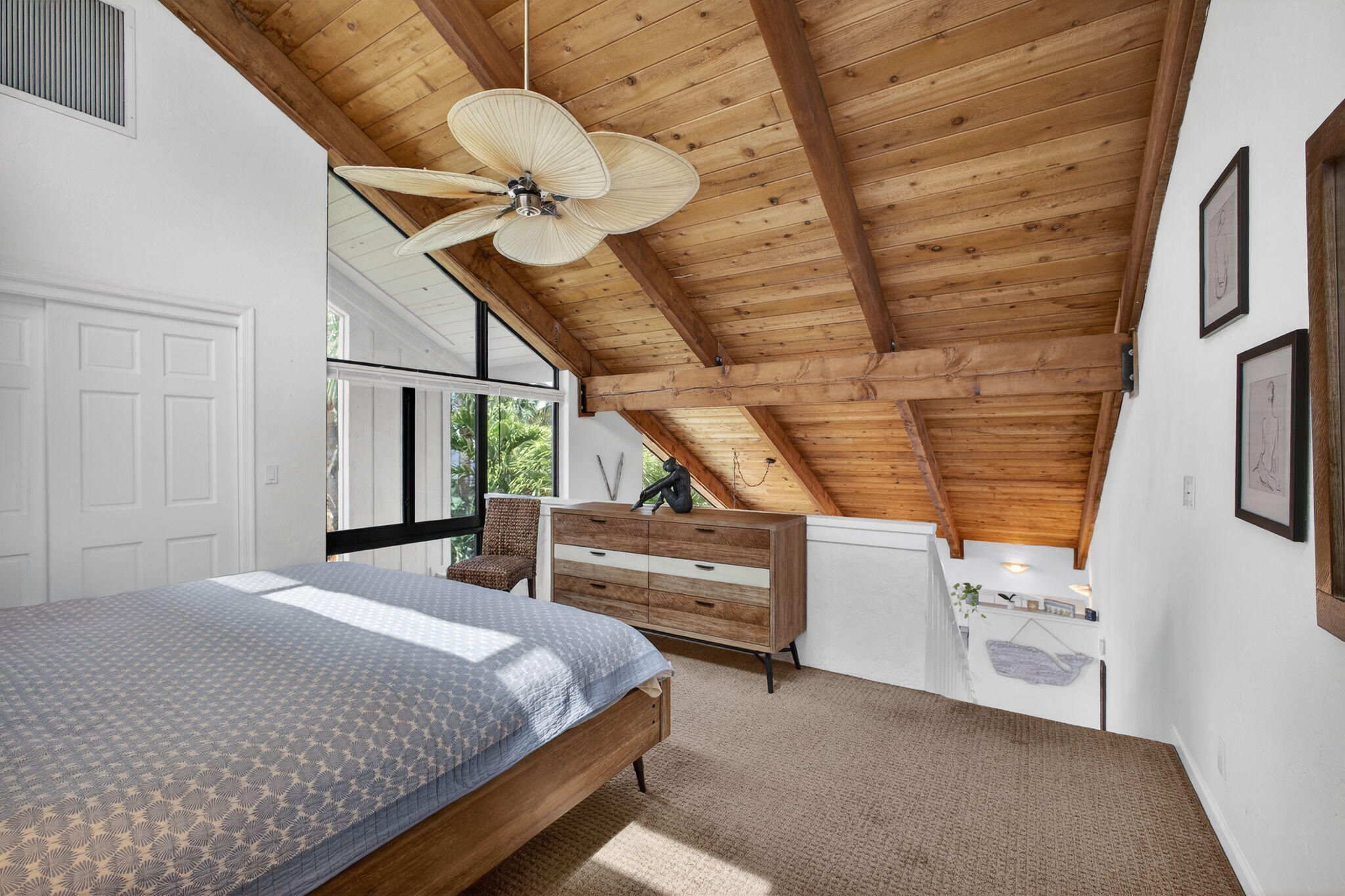 SEA LOFTERS CONDO - Residential