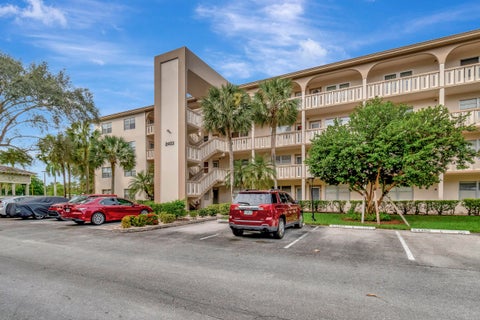 Tiny photo for 2403 ANTIGUA Circle #D2, Coconut Creek, FL 33066 (MLS # B26081288)