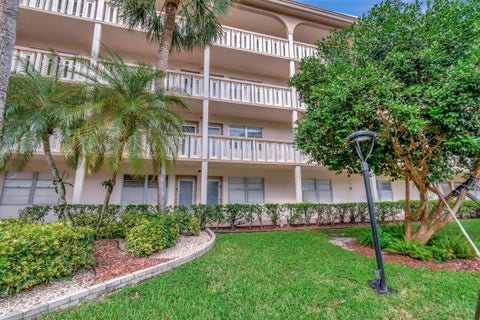 Tiny photo for 2403 ANTIGUA Circle #D2, Coconut Creek, FL 33066 (MLS # B26081288)