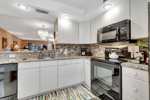 Tiny photo for 2403 ANTIGUA Circle #D2, Coconut Creek, FL 33066 (MLS # B26081288)