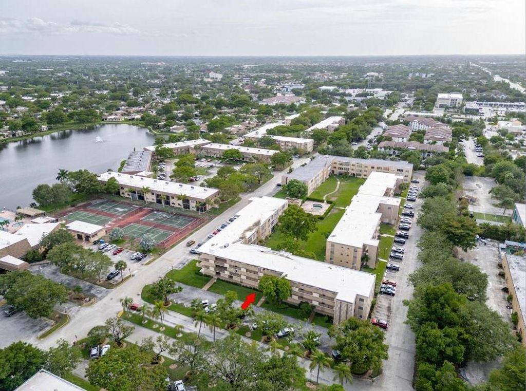 Photo of 201 Berkley Rd #108, Hollywood, FL 33024 (MLS # F10515255)
