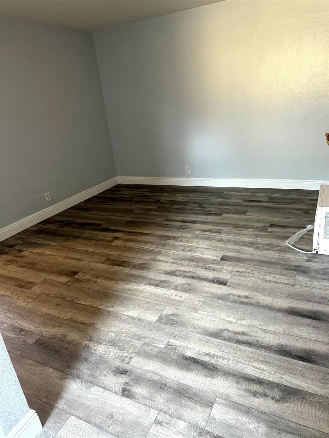 ACREHOME PARK FIRST ADD - Residential Lease