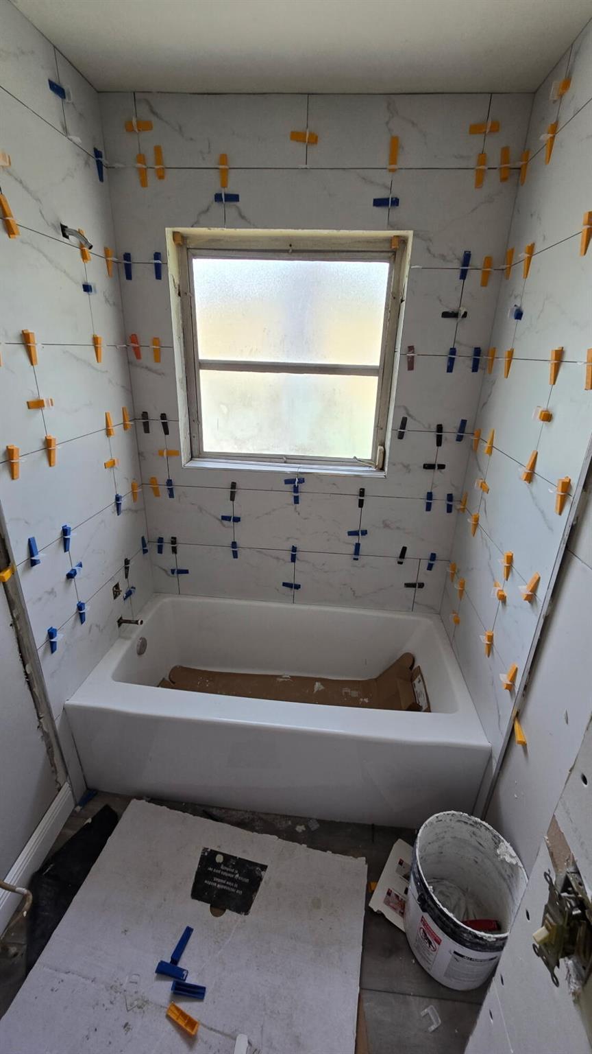 ACREHOME PARK FIRST ADD - Residential Lease