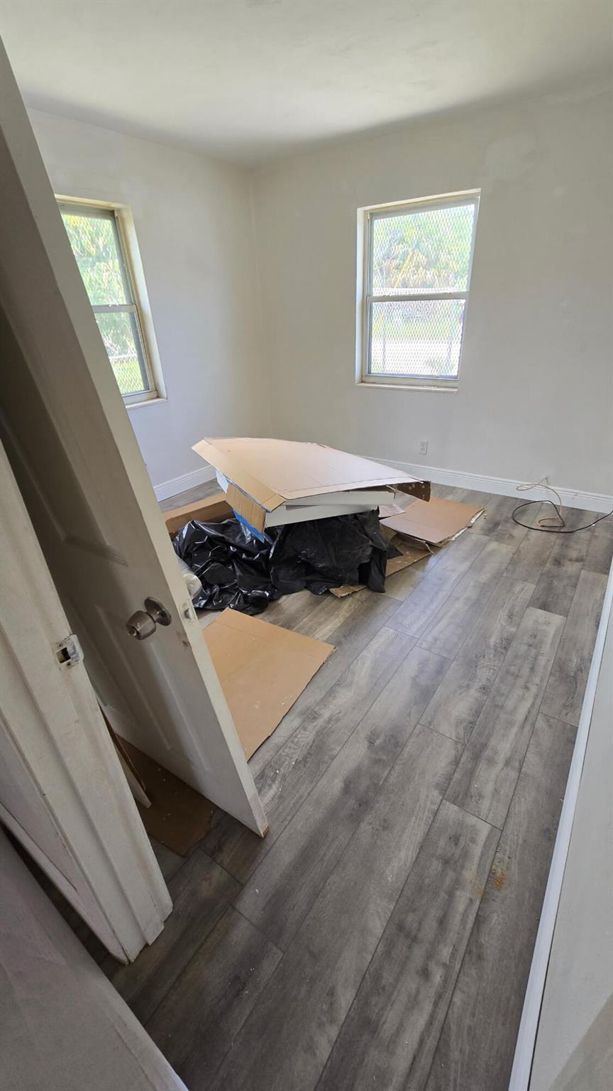 ACREHOME PARK FIRST ADD - Residential Lease