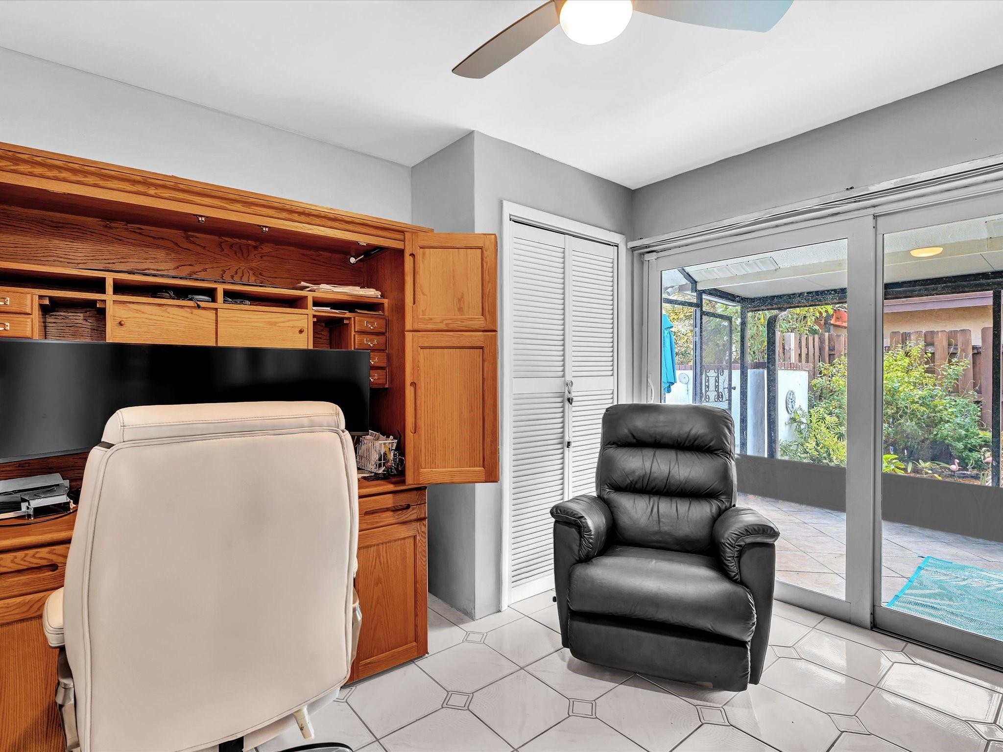 Boulevard North 92-18 B - Residential