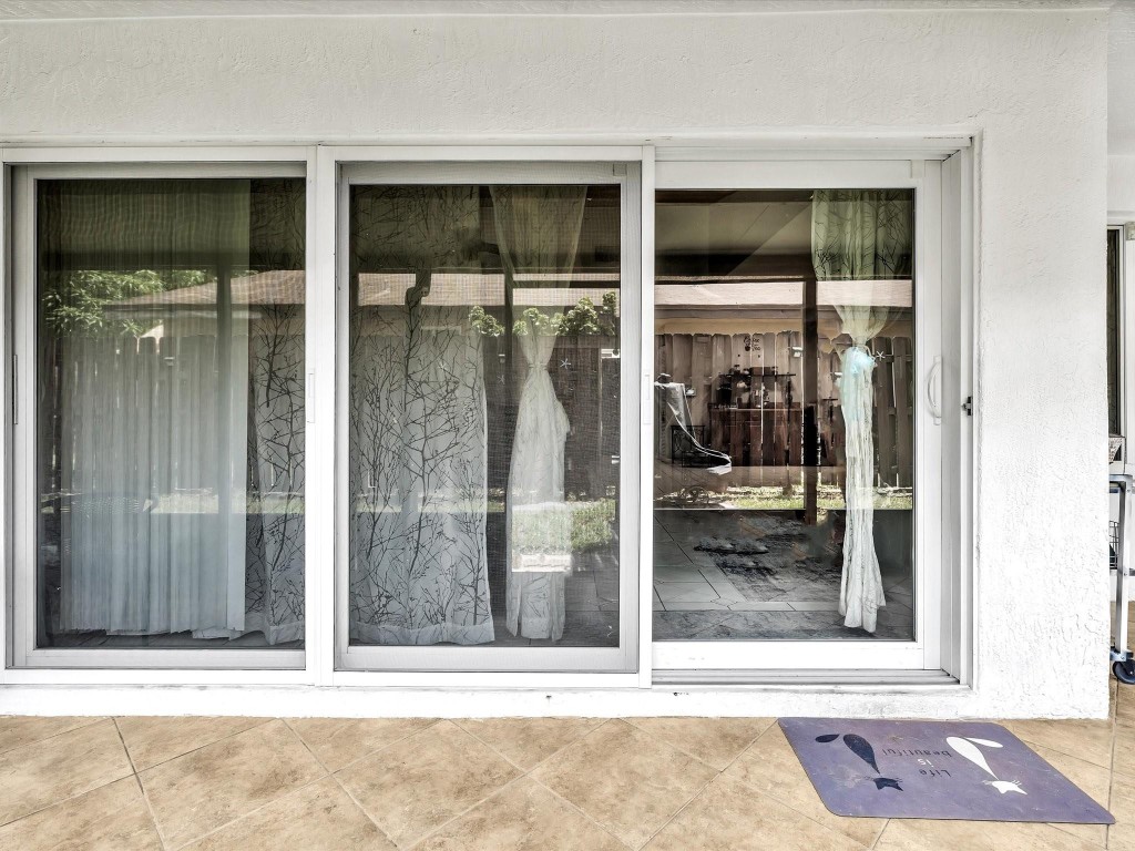 Boulevard North 92-18 B - Residential